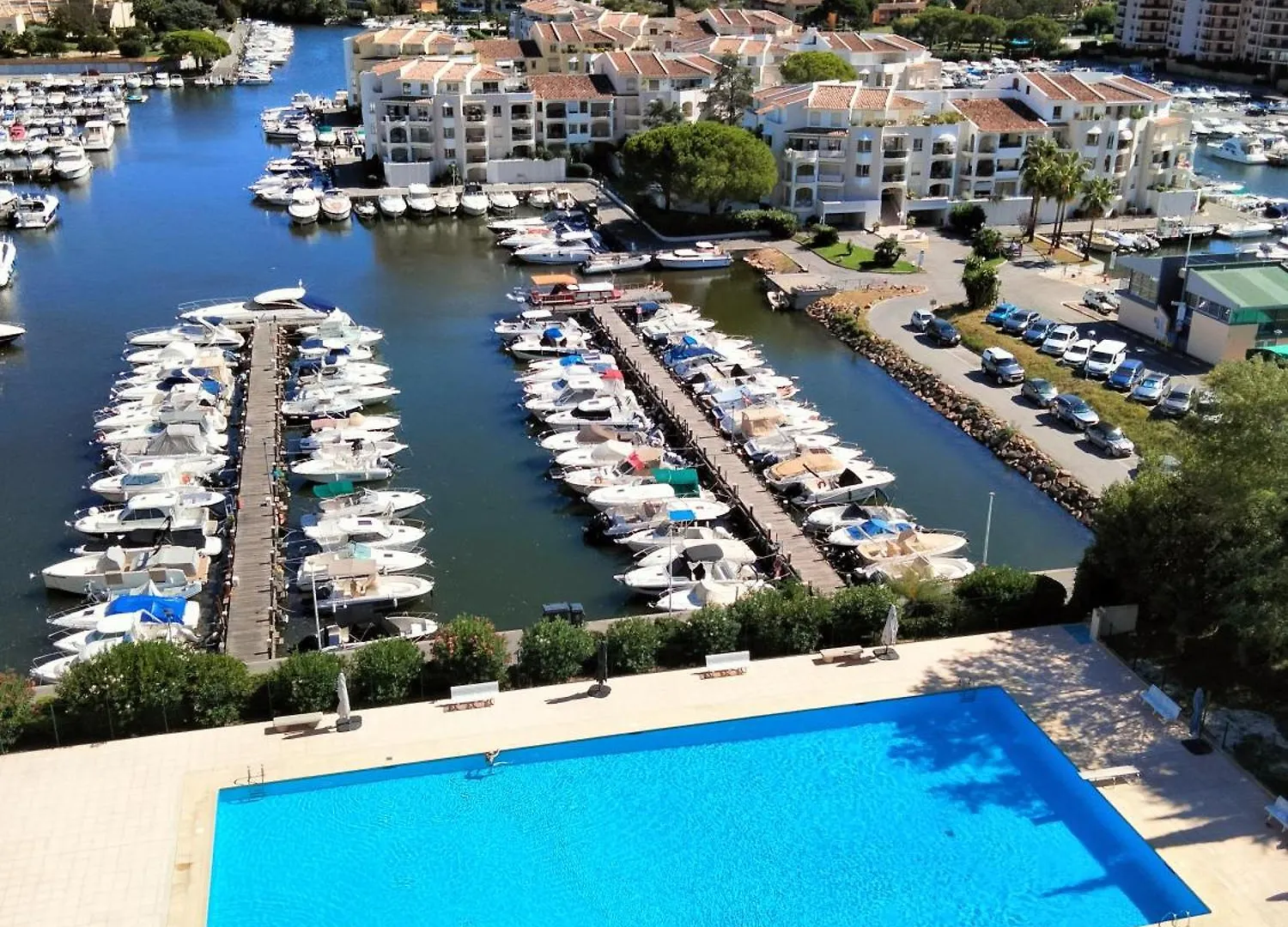Studio Baie Cannes Golf Piscine Mer Mandelieu